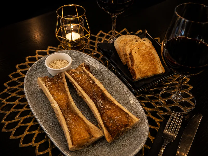 Roasted bone marrow with Guérande salt